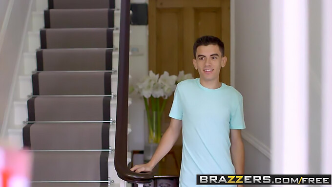 Brazzers - Ibu-Ibu yang berkuasa - Adegan anal dan creampie dengan Ania Kinski