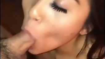 Pacar Asia Yang Menakjubkan Memberikan Blowjob Yang Luar Biasa Dan Menerima Cumshot Yang Luar Biasa