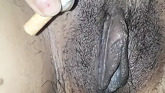 Istri Desi Dengan Memek Yang Ketat Dientot Oleh Kontol Hitam Besar