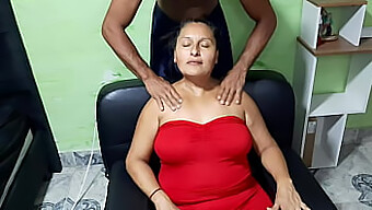 Naty Palmas Massageia Os Seios Da Sogra E Fica Excitada