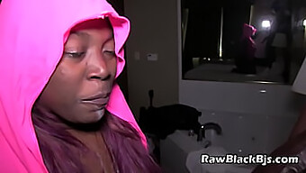 Rachen Aufgeben: Blowjob Des Amateur-Blackgirls