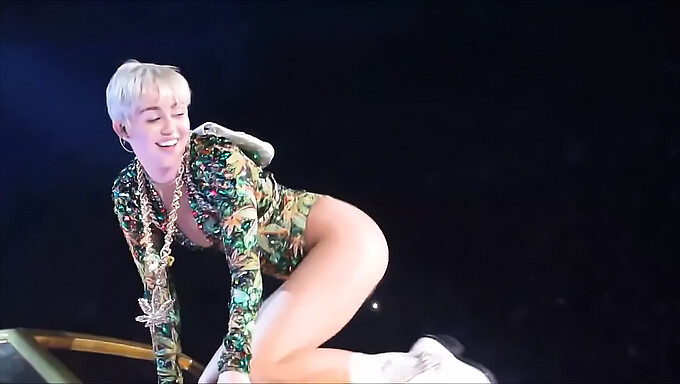 American Miley Cyrus' performance will make you cum