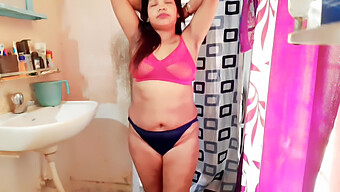 Sexy Indian Housewife In Solo Action, Part 26