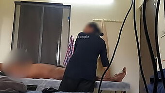 O Dia Do Spa Secretamente Gravado Se Transforma Em Um Encontro Quente Com Massagens Sensuais E Beijos Apaixonados.