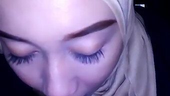 Arabian Beauty Faradina'S First Homemade Hijab Sex Video