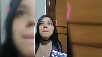 Seorang Remaja Colombia Mengganggu Momen Intim Saya Untuk Video Viral.