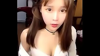 Gadis webcam Korea dengan rayuan remaja 18+