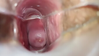 Orgasmo Reale Con Speculum Nella Vagina