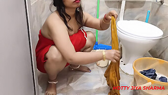 Indian Housewife Seduces While Washing Clothes For Passionate Encounter